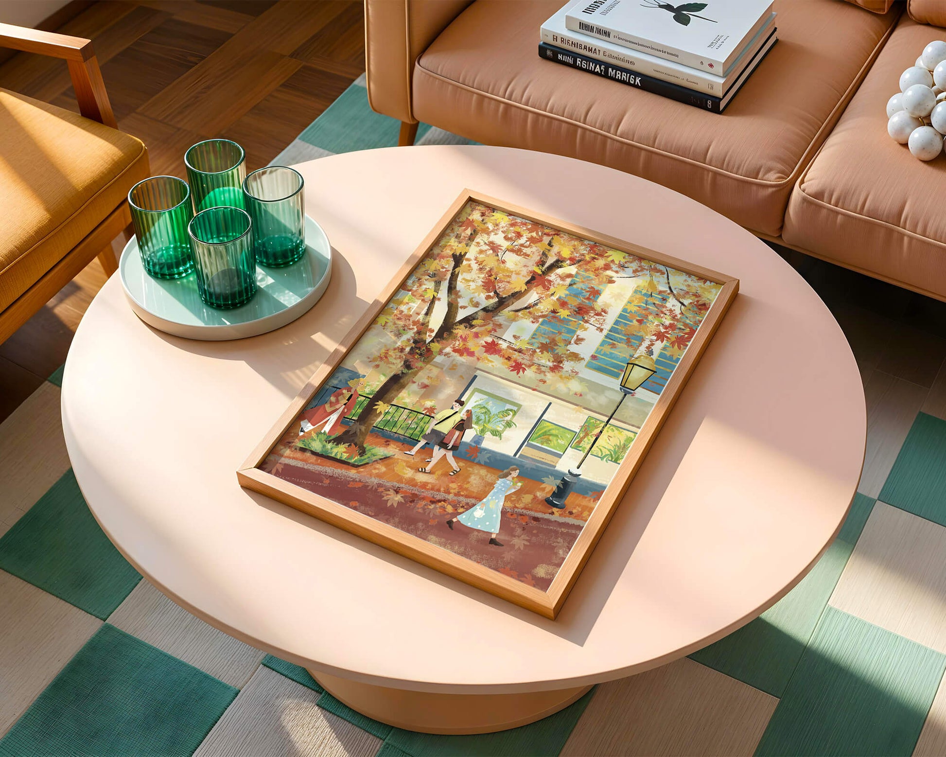 Calle de la ciudad en otoño con hojas coloridas y personas caminando