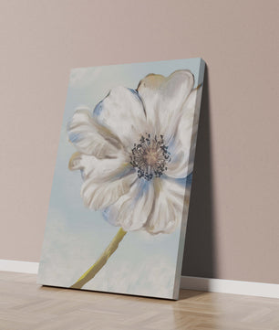 Art captivant de fleurs blanches avec des nuances de bleu sur un fond pastel