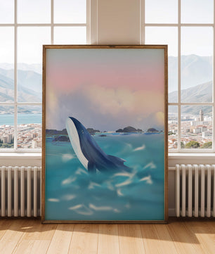 Ruhige Meeresszene mit einem majestätischen Wal, der im Morgengrauen aus dem Wasser springt