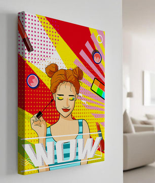 Ilustración de arte pop vibrante con una niña sonriente con maquillaje colorido y patrones audaces