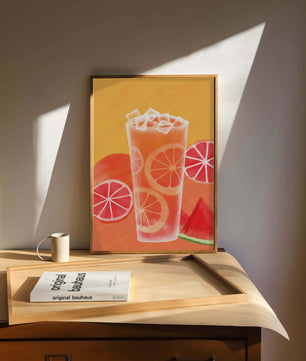 Cóctel refrescante de frutas de verano con cítricos y sandía