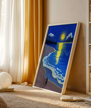 Plage au clair de lune avec montagnes et reflets sous le ciel nocturne