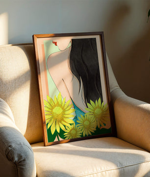 Ilustración de una mujer elegante con girasoles y cabello largo y oscuro