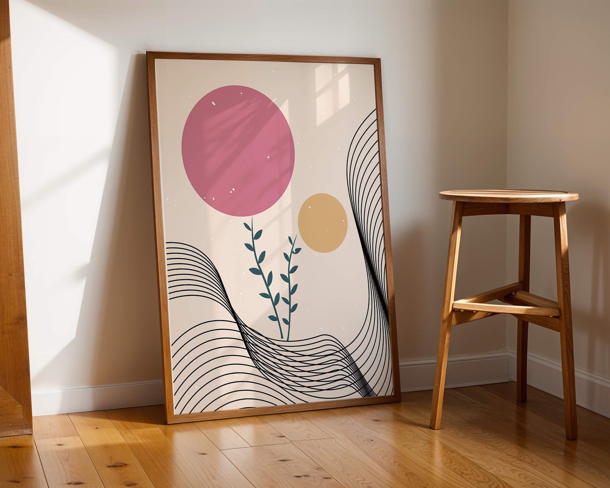 Composition florale abstraite avec des cercles roses et orange sur fond minimaliste