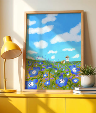 Mann und Hund auf einer leuchtenden Blumenwiese unter blauem Himmel