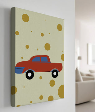 Ilustración abstracta de un coche rojo con círculos dorados sobre un fondo beige