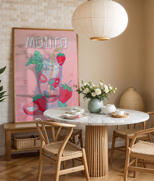 Ilustración de un mojito de fresa con fondo rosa vibrante y diseño juguetón