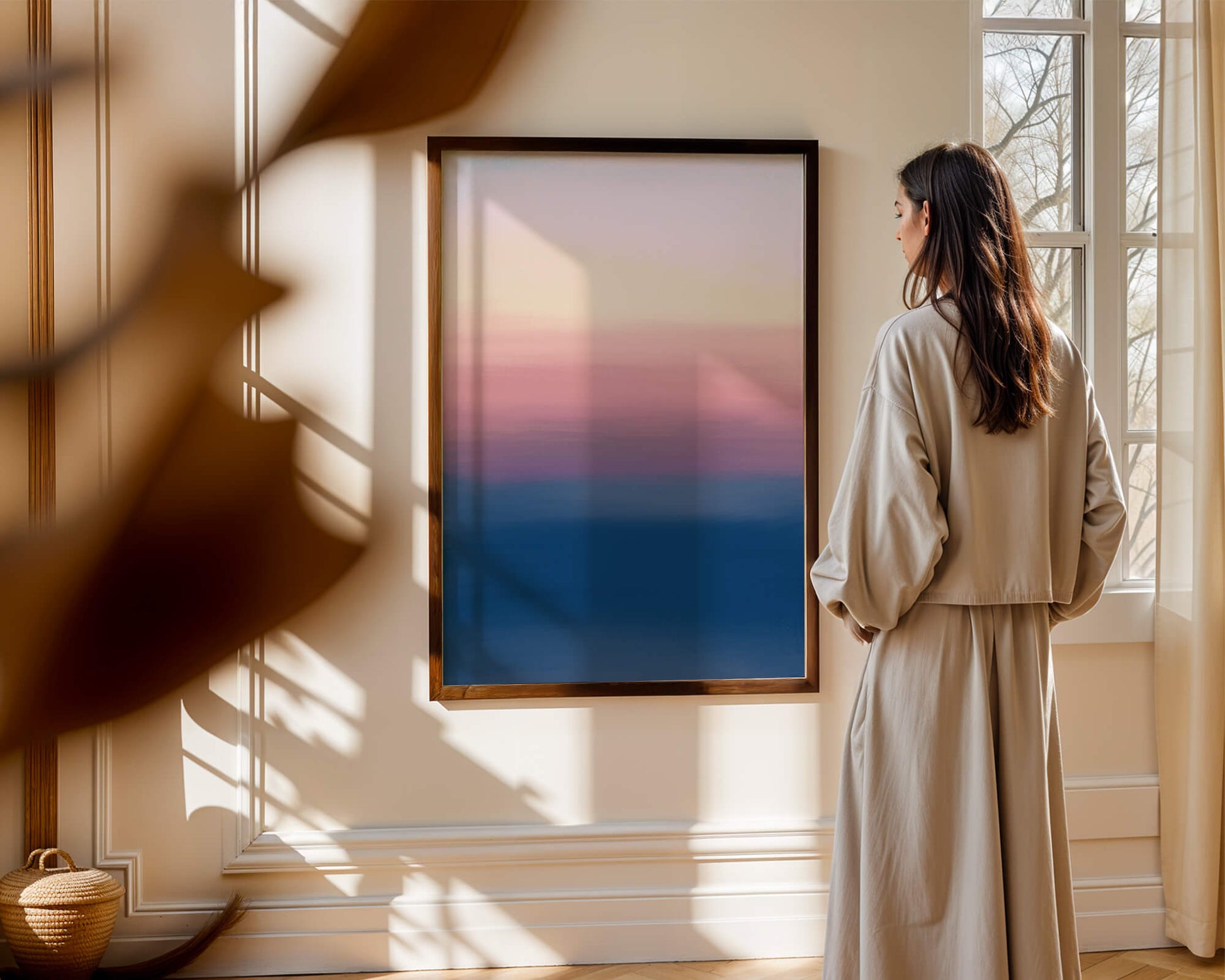 Atardecer abstracto y tranquilo sobre el océano con cielo degradado