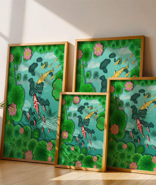 Étang à carpes koï vibrant avec des fleurs de lotus et des nénuphars verts