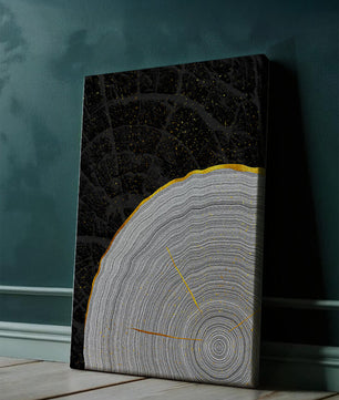 Abstract Wood Grain Pattern with Gold Accents on Black Background - Mi tienda
