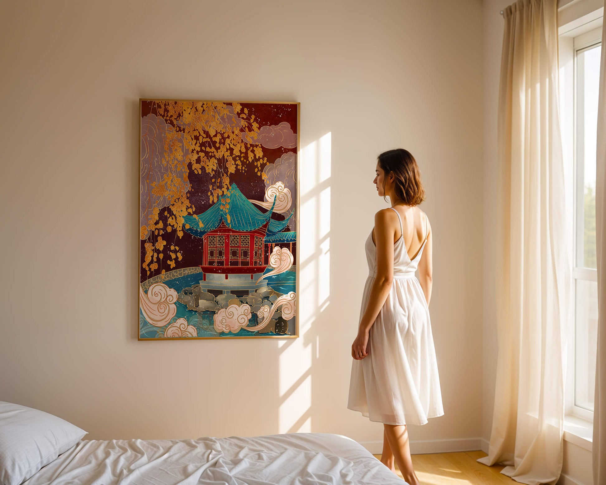 Pabellón chino tradicional con hojas doradas y nubes