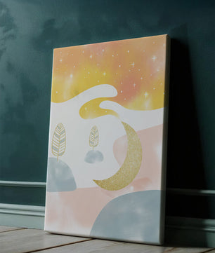 Paisaje onírico con luna creciente dorada y escenario abstracto