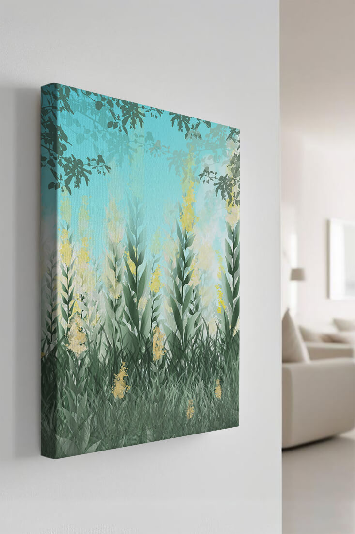 Jardín sereno con hojas verdes altas y flores amarillas bajo el cielo azul