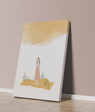 Fille en robe rose debout parmi des cactus sous un ciel aquarelle