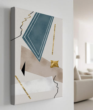 Abstraktes geometrisches Kunstwerk mit goldenen Akzenten und dynamischen Formen