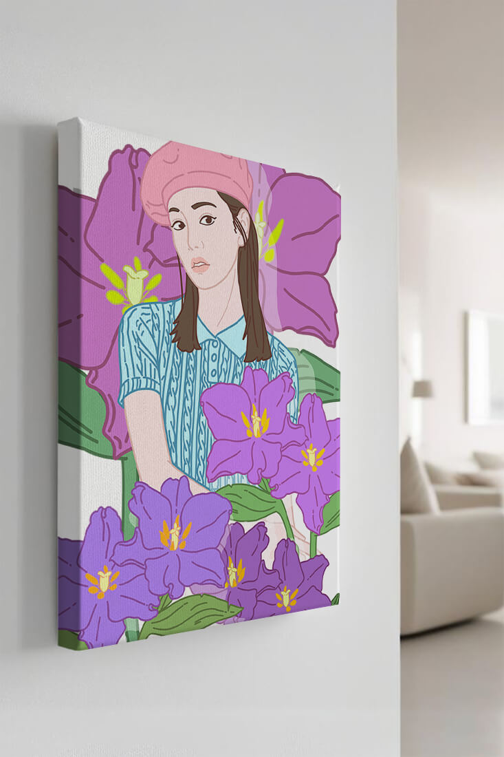 Ilustración de una joven con boina rosa y flores moradas