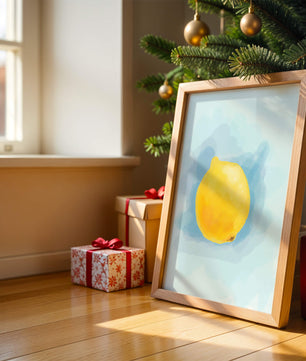 Obra de arte en acuarela de un limón sobre un fondo azul
