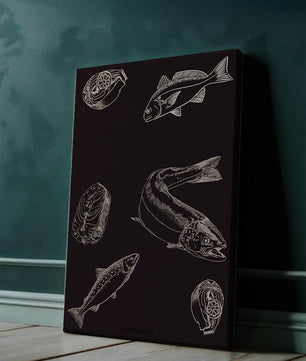 Ilustración detallada de elementos de pescado y mariscos sobre fondo oscuro