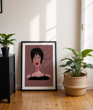 Illustration einer Frau mit kurzen schwarzen Haaren und auffälligem Make-up auf braunem Hintergrund