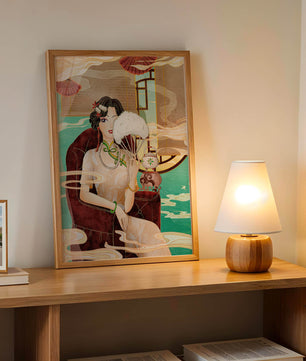 Œuvre d'art élégante d'inspiration asiatique vintage représentant une femme avec un éventail