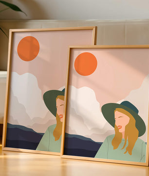 Abstrakte Illustration einer Frau mit Hut vor einer Kulisse aus Sonne und Bergen