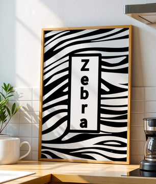 Diseño elegante de impresión de cebra con acento de texto en negrita