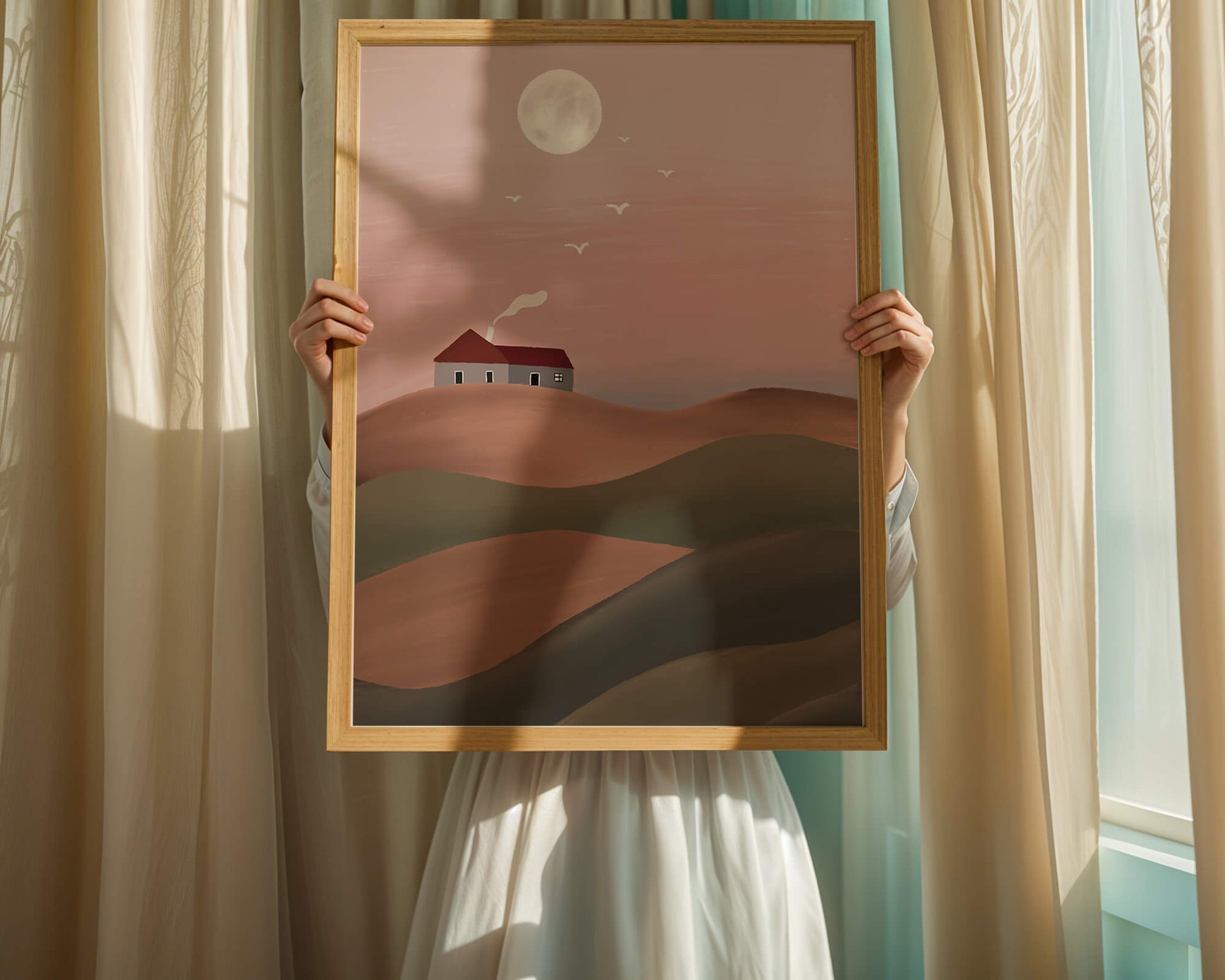 Casa en una colina rosa bajo la luna llena