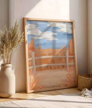 Paisaje otoñal sereno con cerca de madera y cielo azul