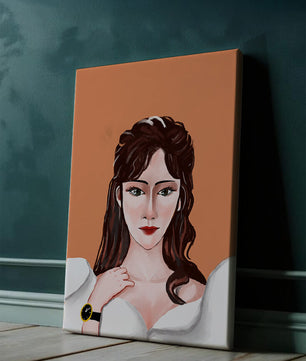 Retrato de una mujer con peinado elegante y reloj dorado