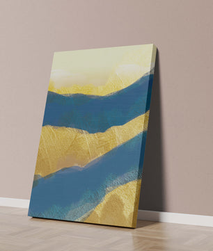 Paisaje abstracto con capas texturizadas en azul y amarillo