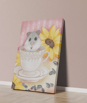 Hámster adorable en una taza de té con girasoles y semillas