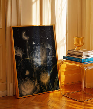 Fleur nocturne avec floraisons au clair de lune et papillon illuminé