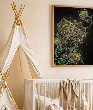 Elegantes Chrysanthemen-Design mit goldenen Akzenten