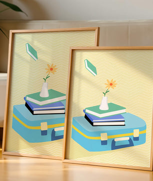 Naturaleza muerta colorida con libros, jarrón de flores y maleta
