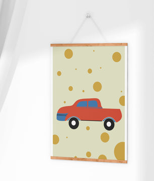 Ilustración abstracta de un coche rojo con círculos dorados sobre un fondo beige