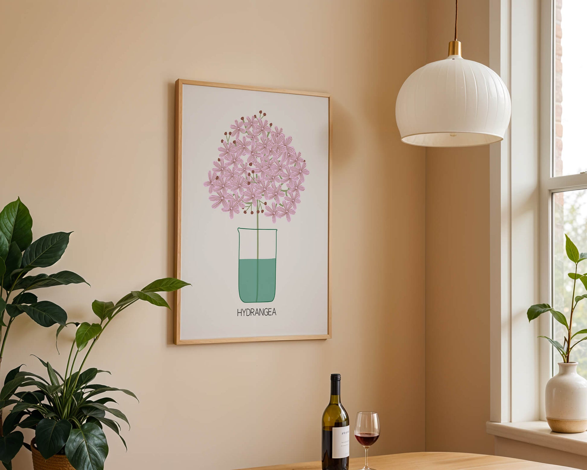 Illustration von Hortensienblüten in einer Vase mit eleganter Linienkunst