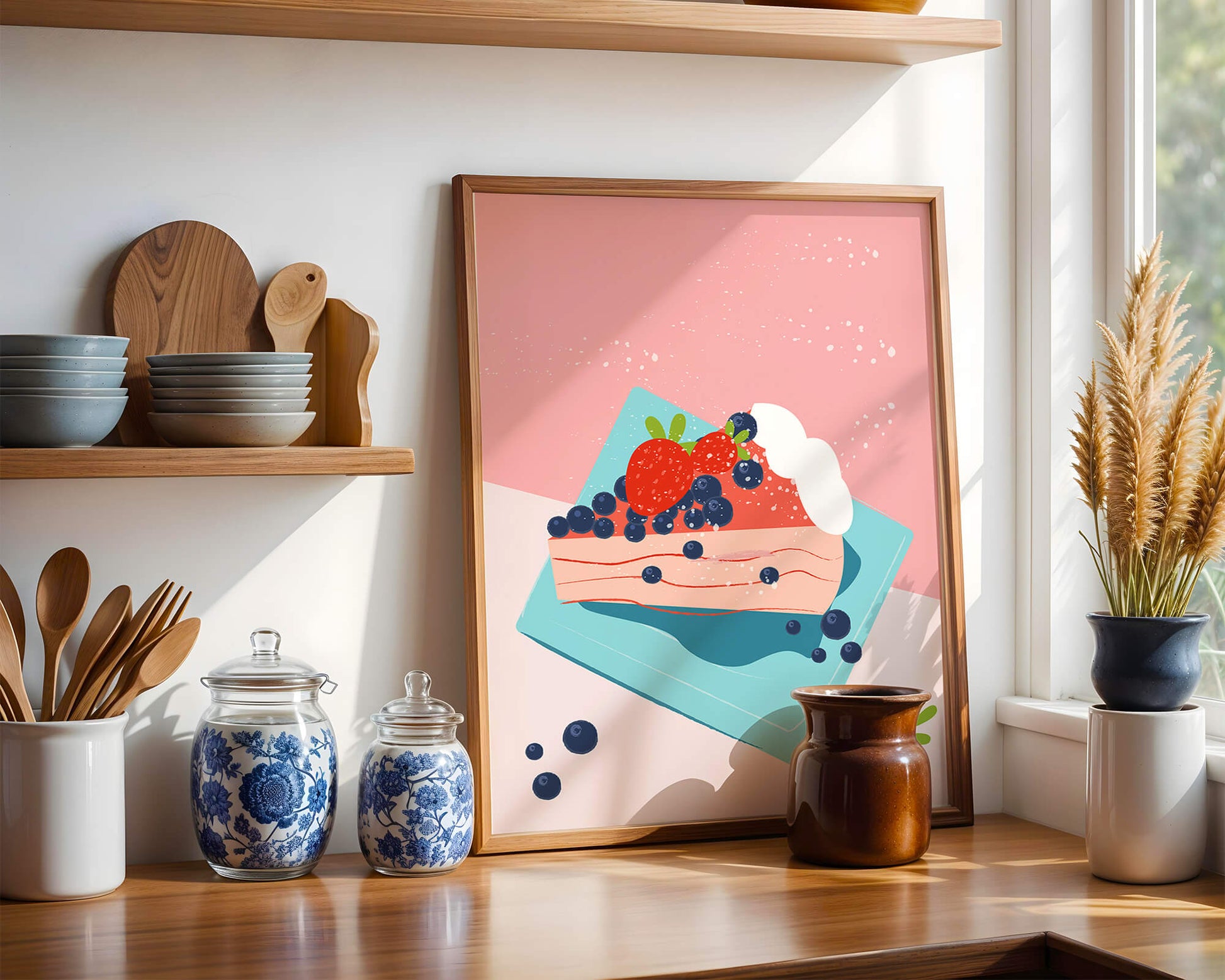 Bunte Dessertillustration mit Erdbeeren und Blaubeeren auf pastellfarbenem Hintergrund