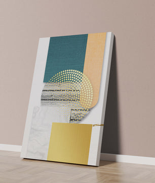 Abstraktes geometrisches Design mit Texturen und goldenen Akzenten