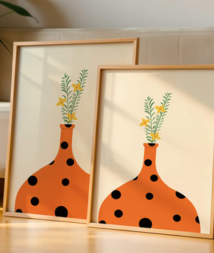 Colorful Polka Dot Vase with Yellow Flowers and Green Leaves - Mi tienda