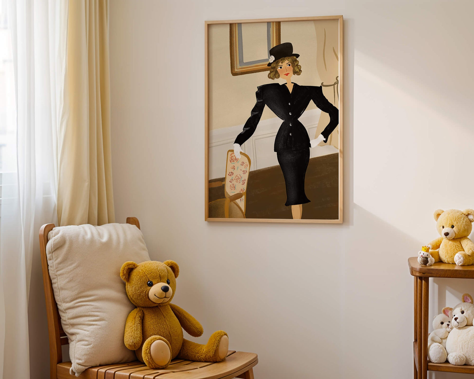 Mujer elegante en moda vintage con traje negro y sombrero