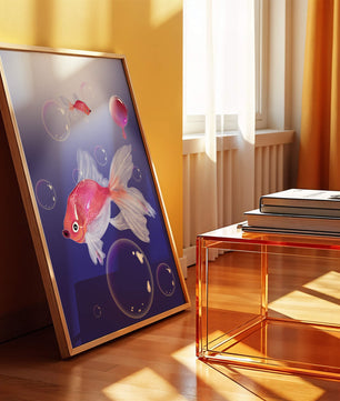 Pez dorado elegante con burbujas sobre un fondo degradado azul
