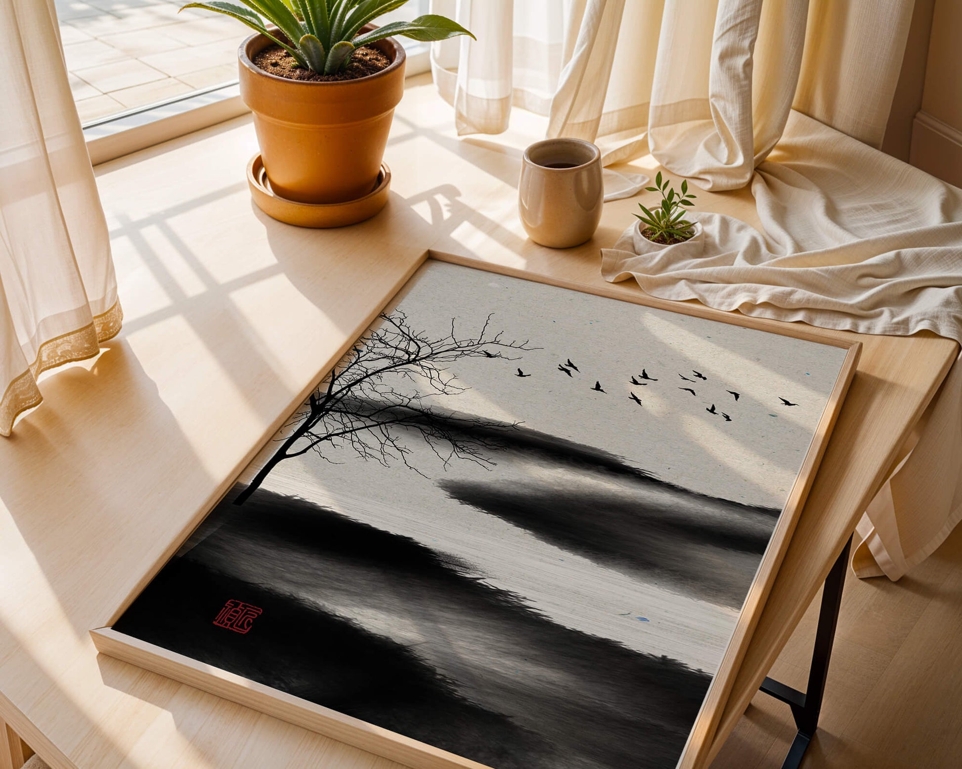 Paisaje minimalista con siluetas de árboles y pájaros
