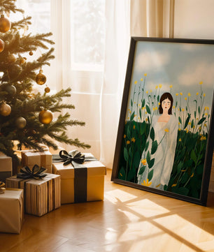 Femme en manteau blanc parmi les fleurs jaunes