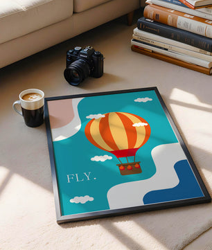 Bunte Heißluftballon-Illustration mit Wolken und abstrakten Formen