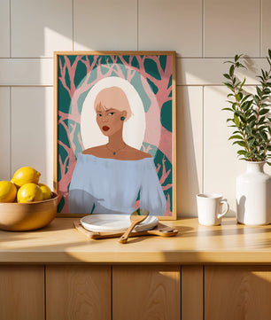 Illustration einer Frau mit einem pastellfarbenen Hintergrund aus abstrakten Bäumen