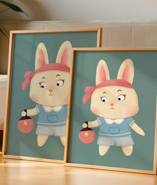 Illustration d'un lapin cartoon avec un bandeau et un sac rond