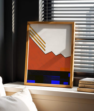 Abstrakte geometrische Komposition mit goldenen Akzenten und kräftigen Farben