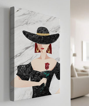 Elegante Frau mit stilvollem schwarzen Hut und roter Rose
