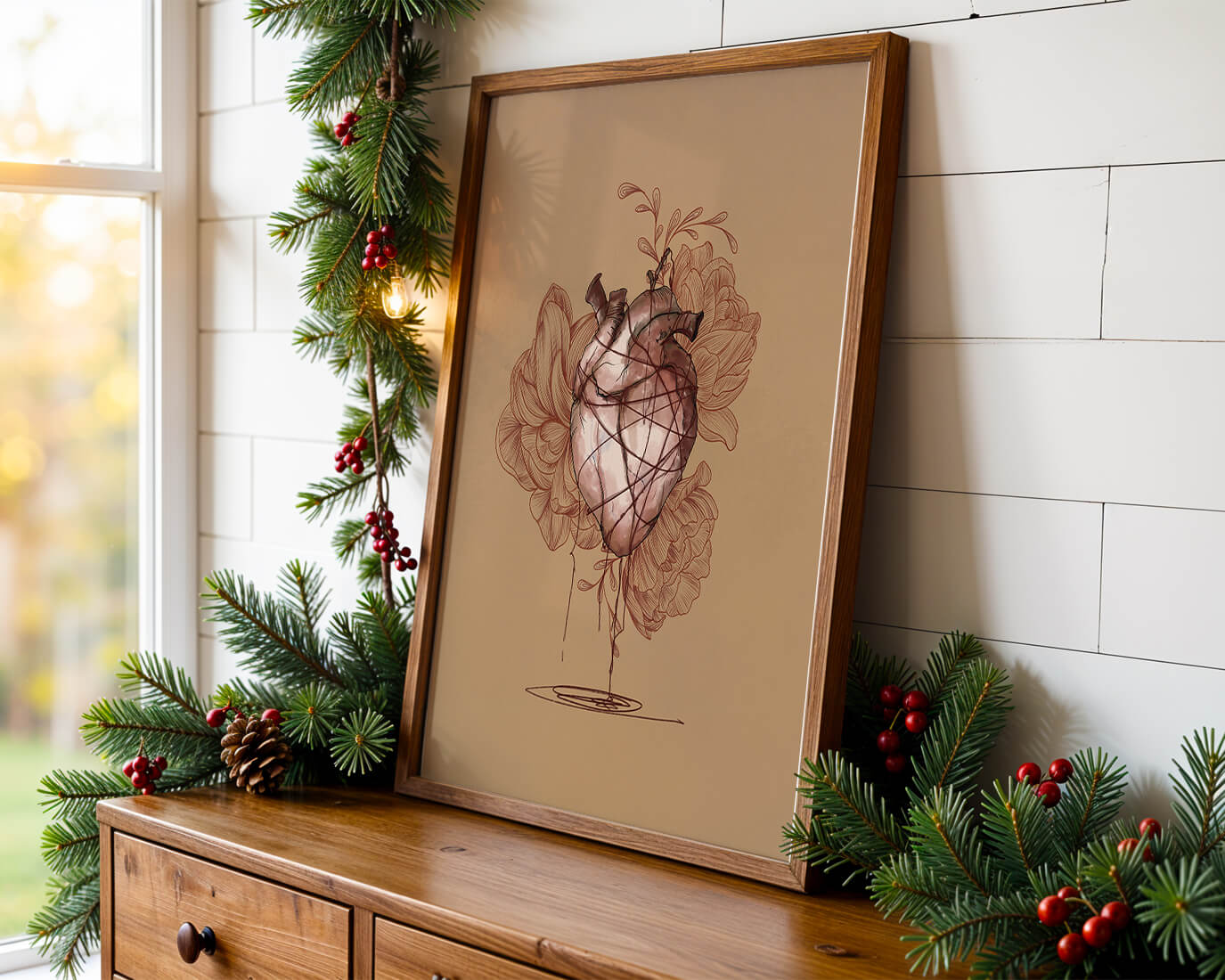 Ilustración detallada de un corazón anatómico con elementos florales sobre un fondo beige.