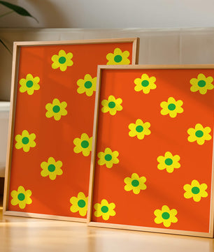Buntes Blumenmuster mit gelben Blumen auf orangefarbenem Hintergrund